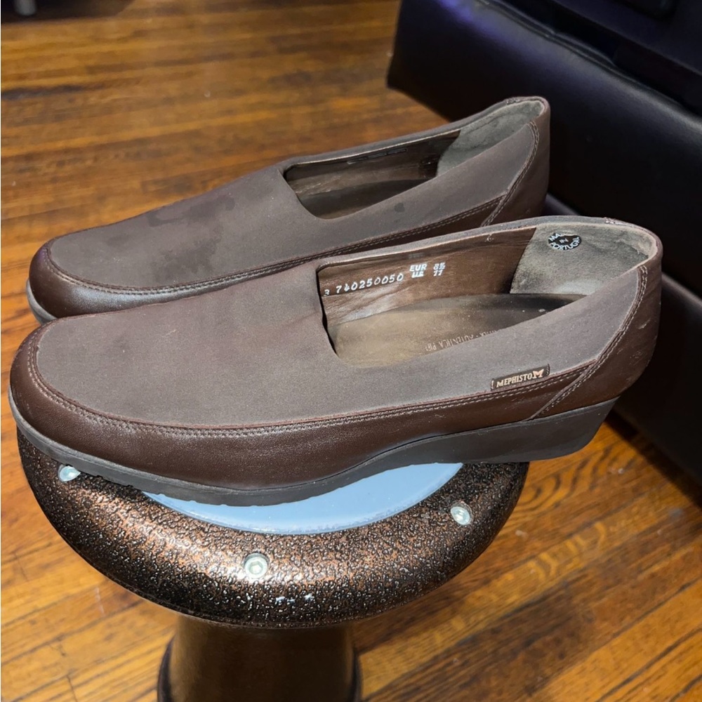Women’s Mephisto walking medical shoes